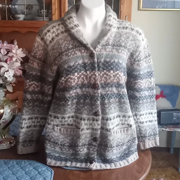 Embassy Row Petites Cardigan - Picture 1 of 7